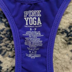 Victoria's Secret PINK sports bra